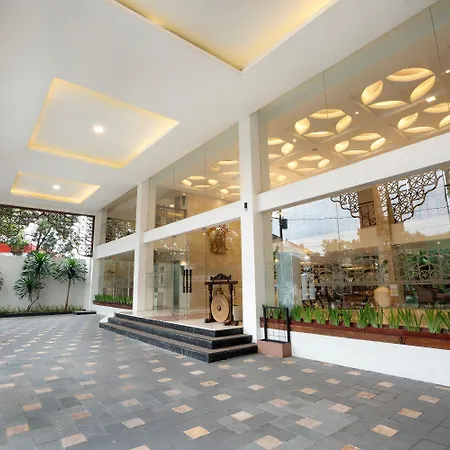 1O1 URBAN Heritage Yogyakarta Lynn Prawirotaman-2